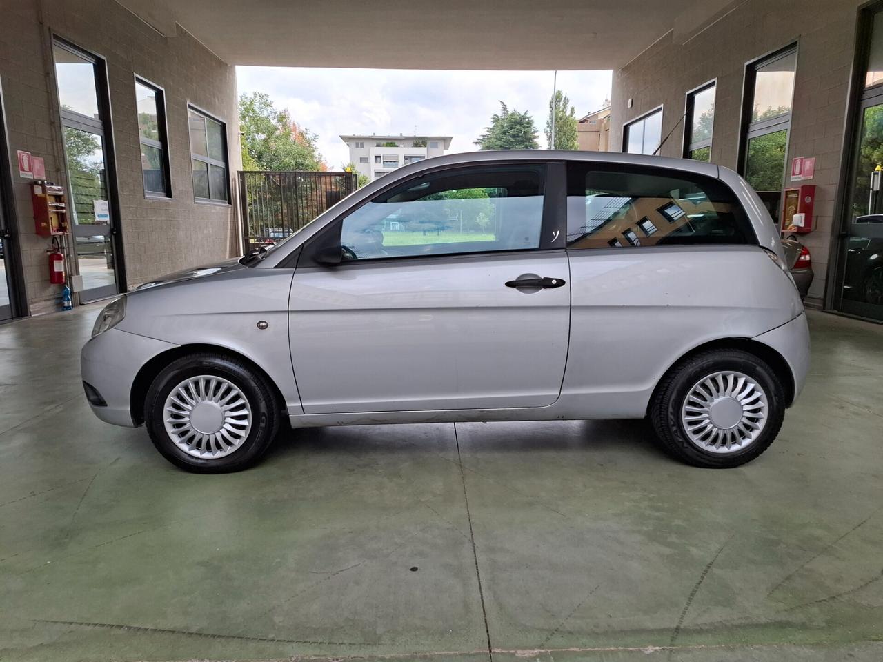 Lancia Ypsilon 1.2 Argento