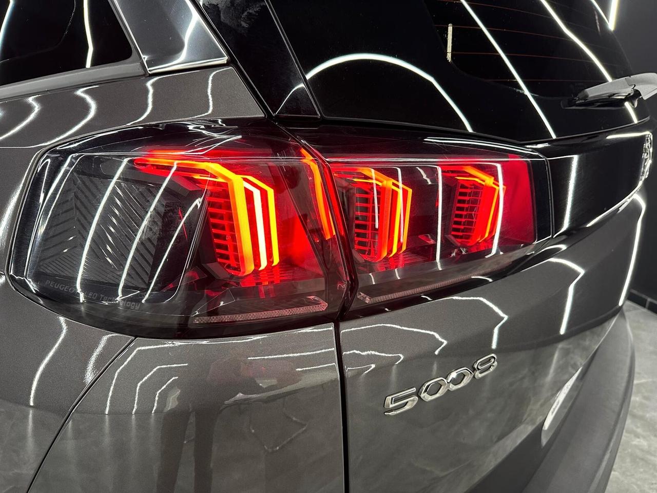 Peugeot 5008 BlueHDi 130 S&S EAT8 Allure Pack