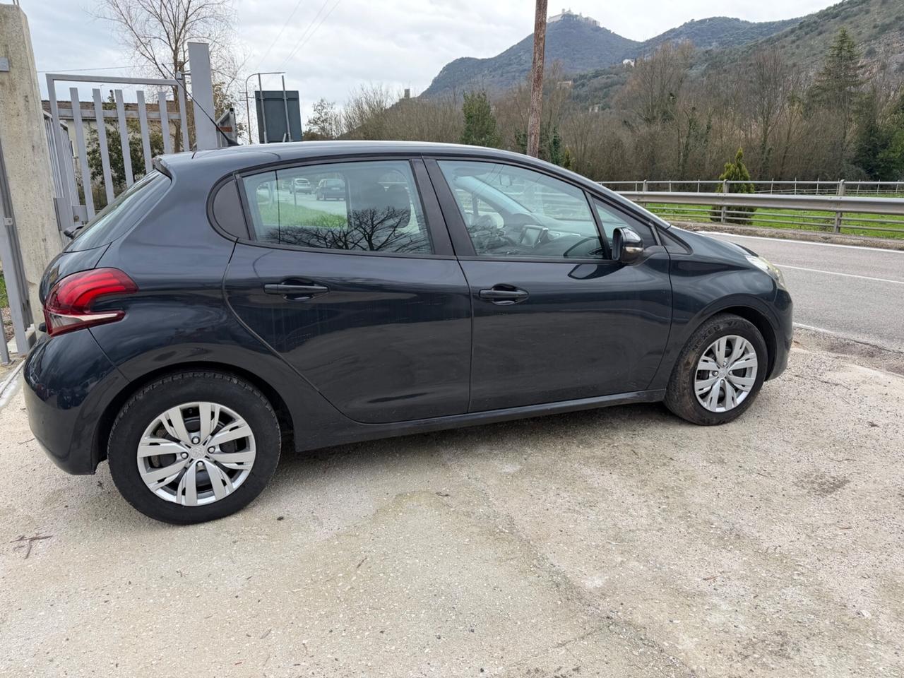 Peugeot 208 PureTech 68 5 porte Active