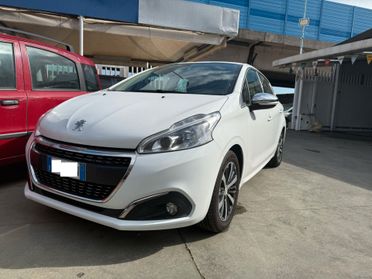 PEUGEOT 208 CON SOLI 20 MILA KM! AUTOMATICA!