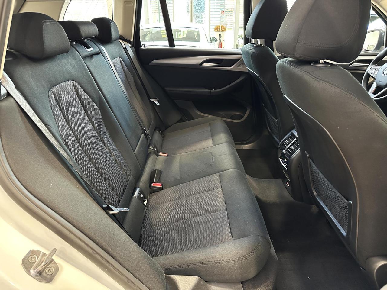 BMW X3 xdrive20d mhev 48V Business Advantage - IVA