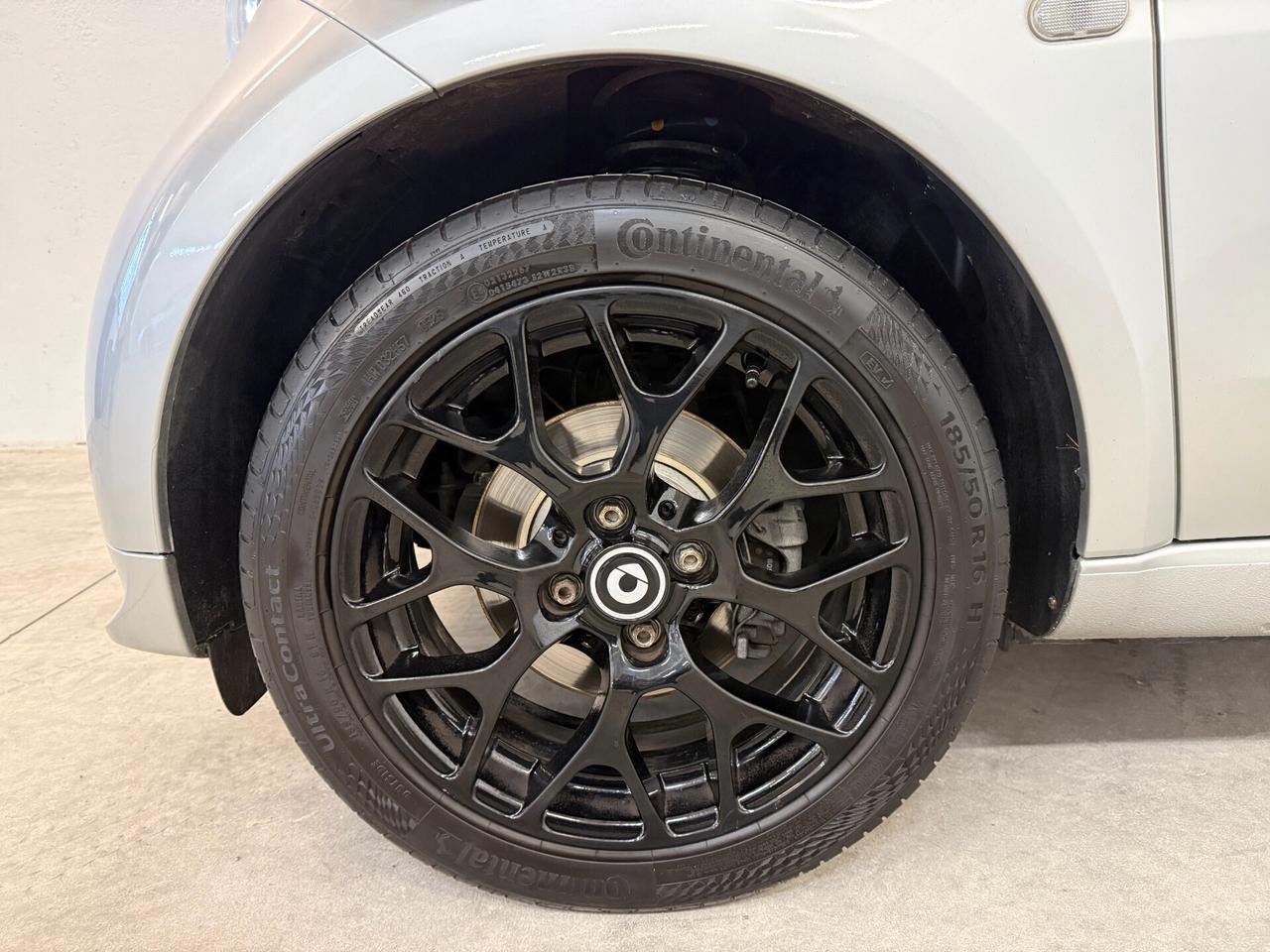 smart forTwo 1.0 Brabus Style 71cv Twinamic