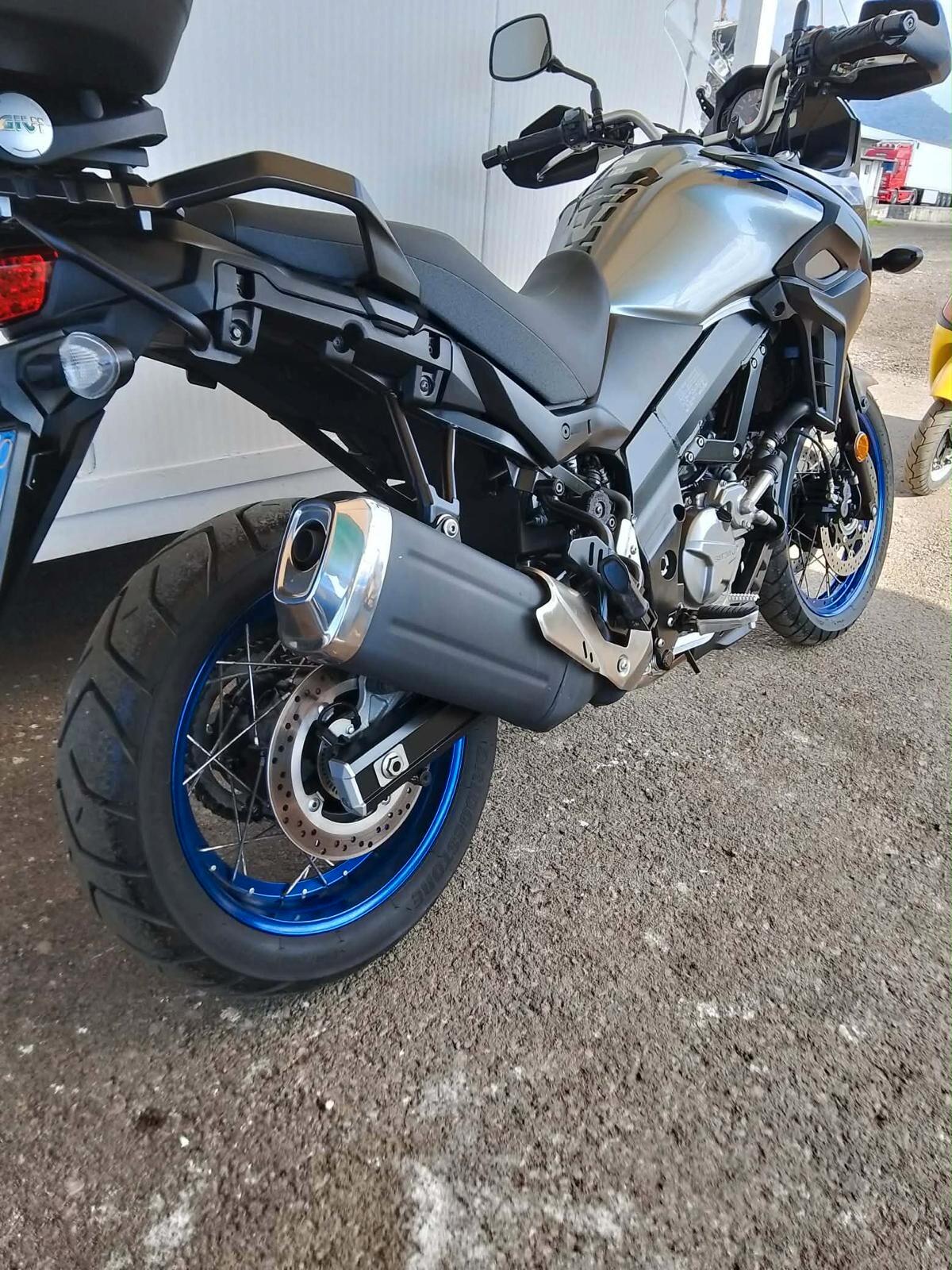 Suzuki V Strom DL 650 ABS SEMI Nuova- 2021