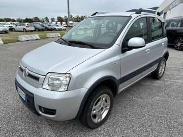 FIAT Panda 1.3 MJT 16V DPF 4x4 Climbing