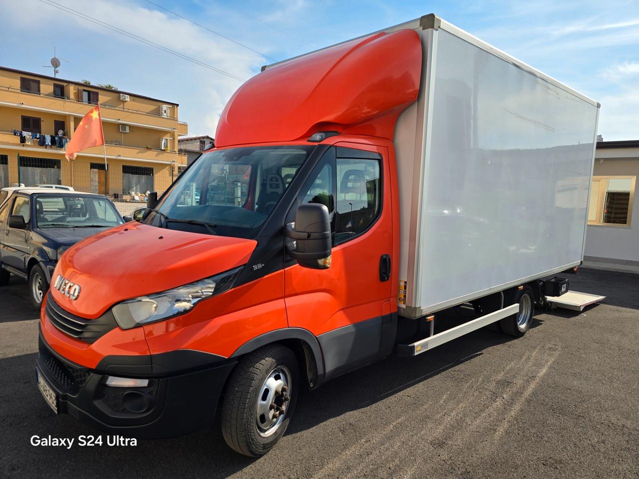 Iveco Furgone e Pedana