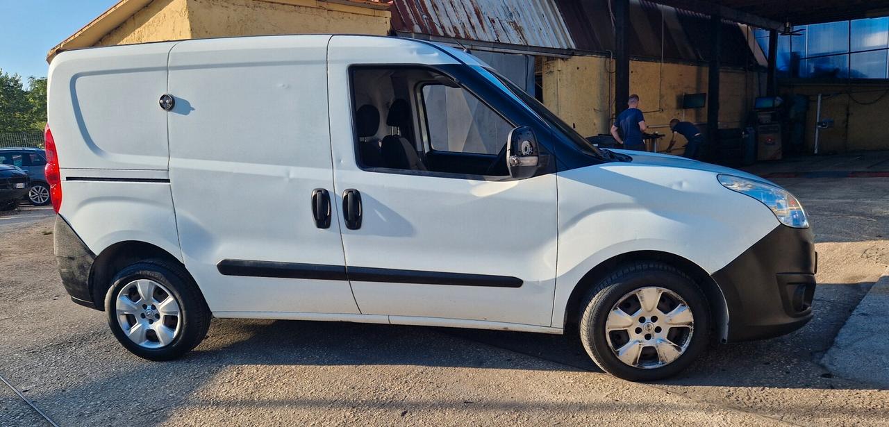 Opel Combo 1.6CDTI(750Kg)E6 MOTORE NUOVO