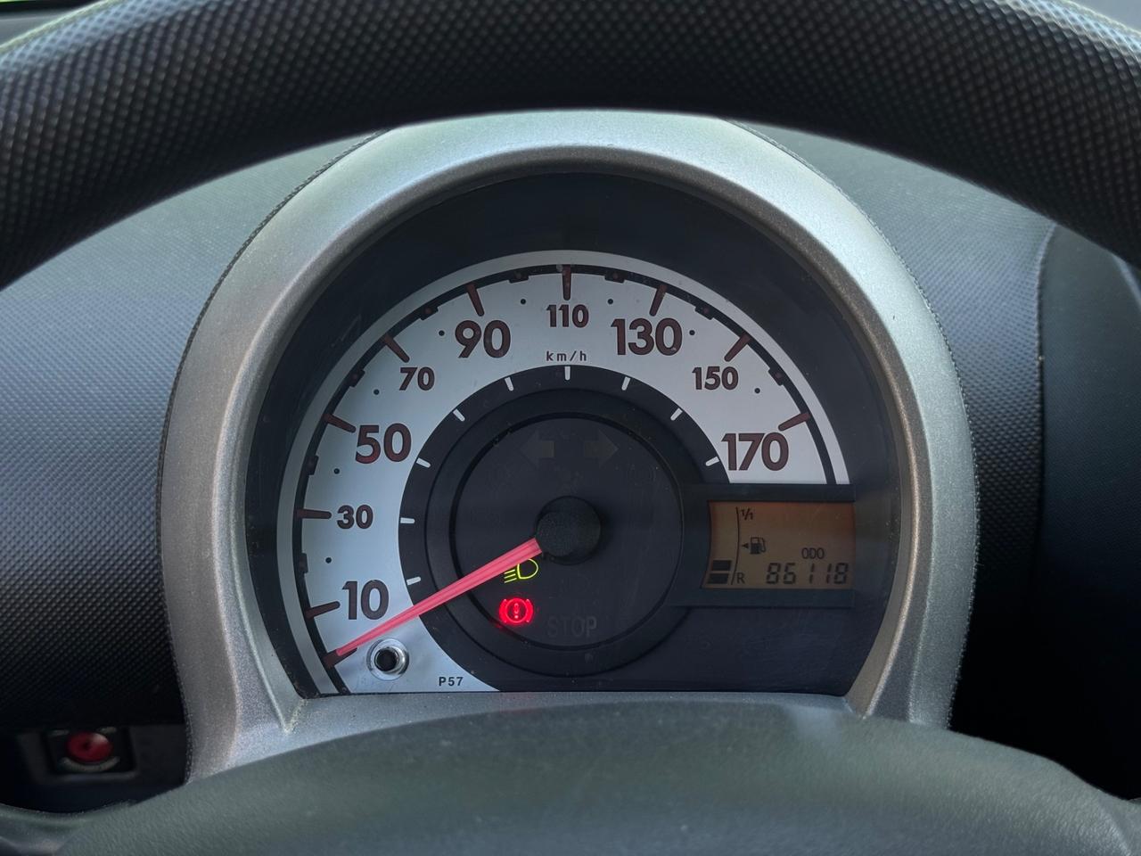 Toyota Aygo 1.0 12V VVT-i 5 porte 68 Cv 86000 km NEOPATENTATI