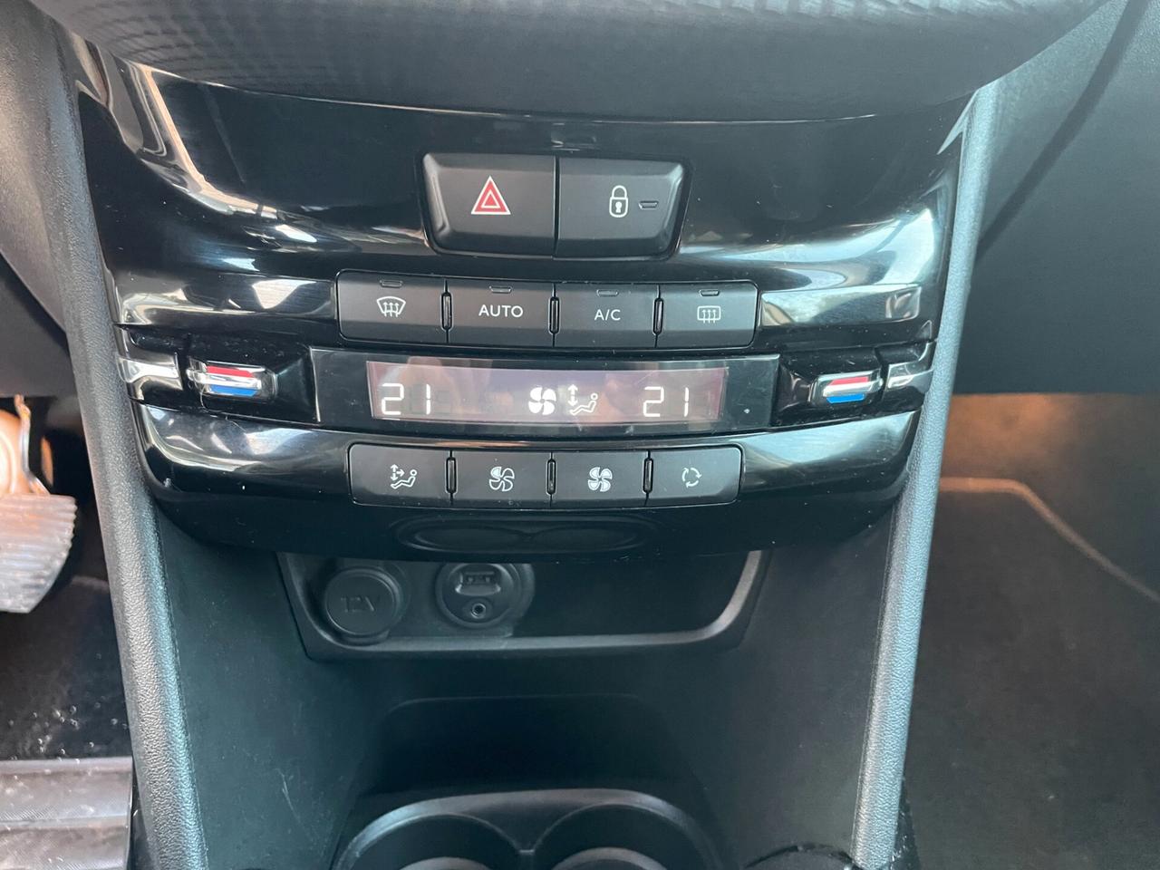 Peugeot 2008 1.6 e-HDi 92 CV Stop&Start ETG6 Active FINANZIABILE