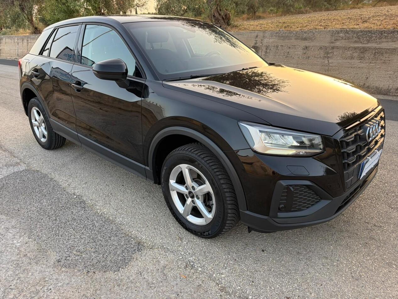 Audi Q2 35 2.0 tdi Business s-tronic
