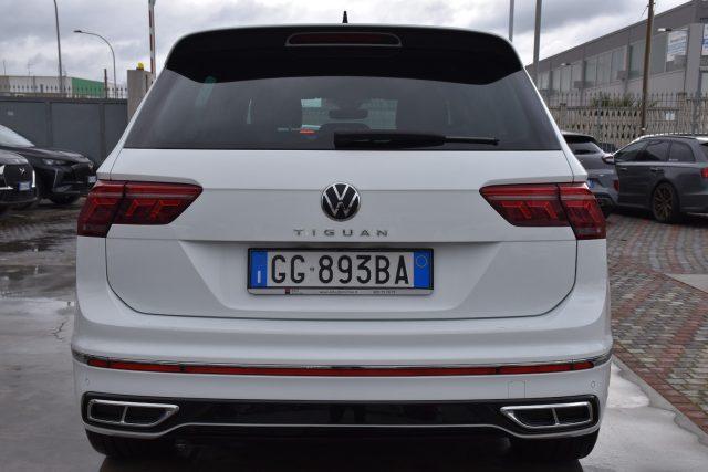 VOLKSWAGEN Tiguan 2.0 TDI 150 CV SCR DSG R-Line *Led, Luci ambiente*