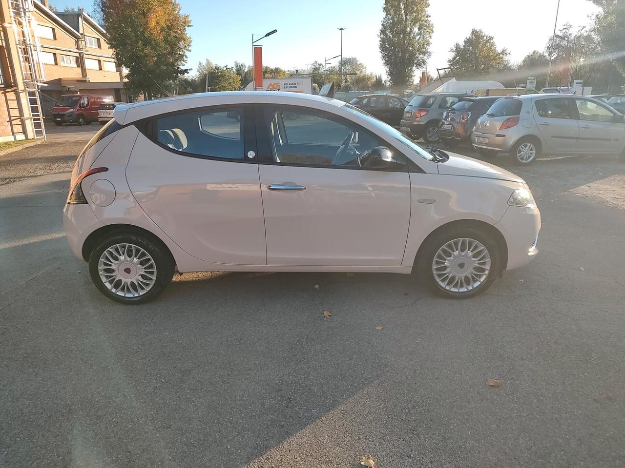 Lancia Ypsilon 1.2 , GPL, 5 PORTE ECOCHIC ELLE OK NEOPATENTATI, GARANZIA L.12 MESI
