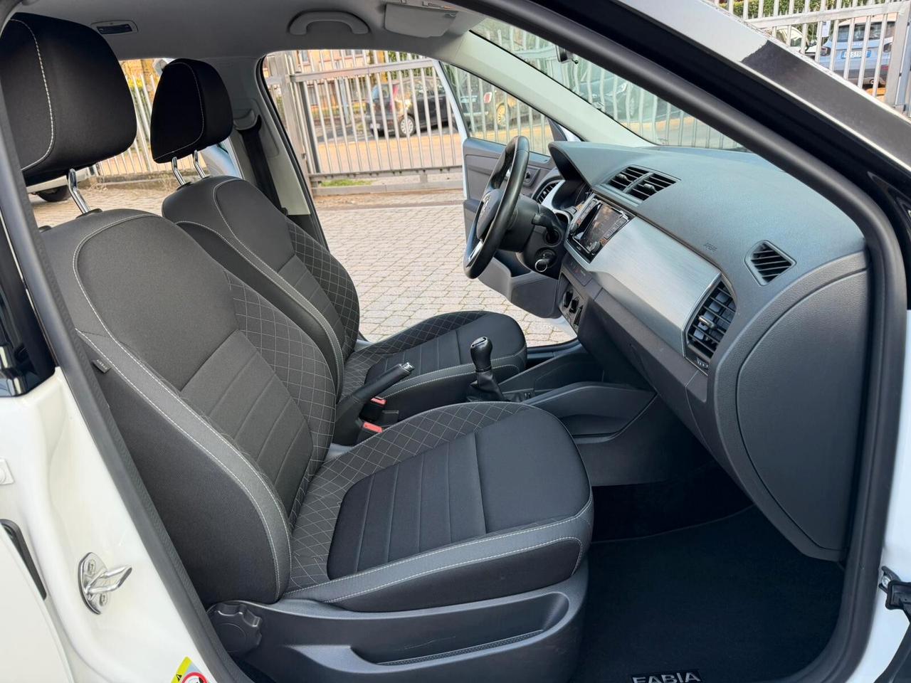 Skoda Fabia 1.0 TSI Twin Color Argento
