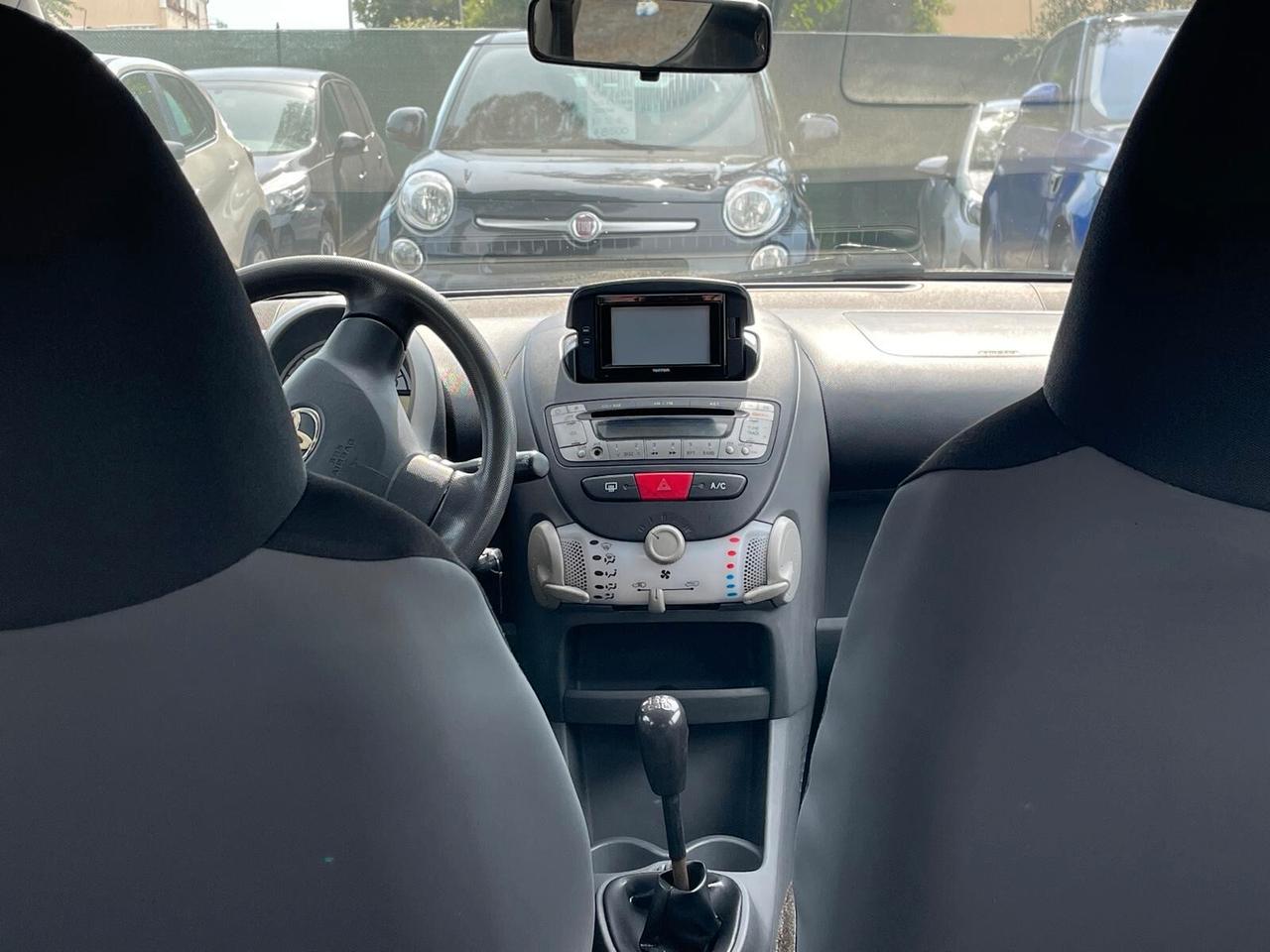 Toyota Aygo 1.0 12V VVT-i 5 porte Now Connect