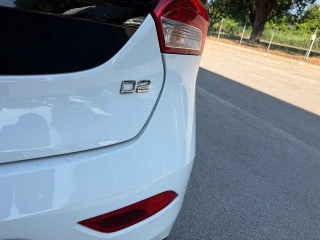 VOLVO V40 1.6 D2 114CV KINETIK POWERSHIT CAMBIO AUTOMATICO