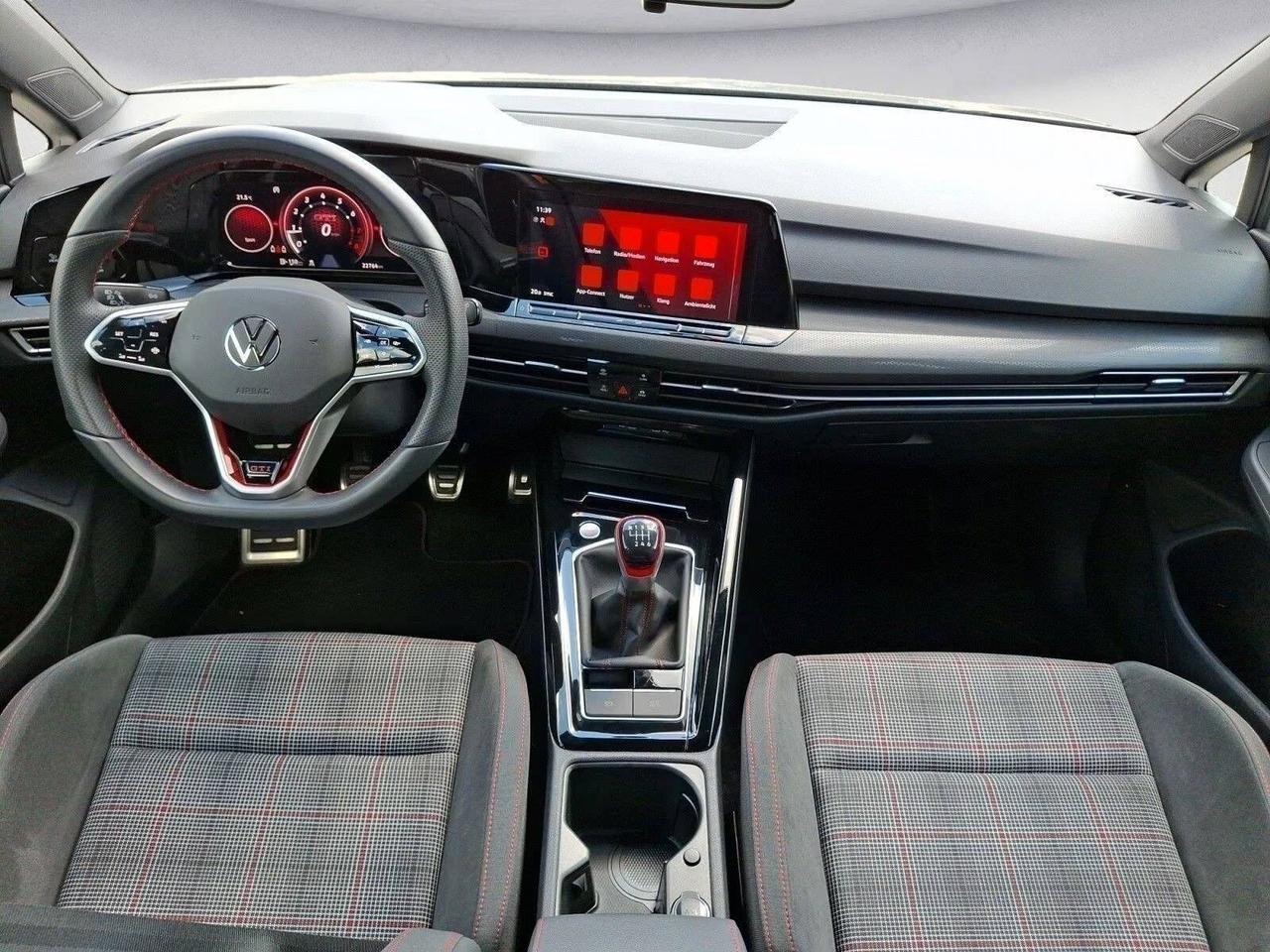 Volkswagen Golf GTI 2.0 TSI