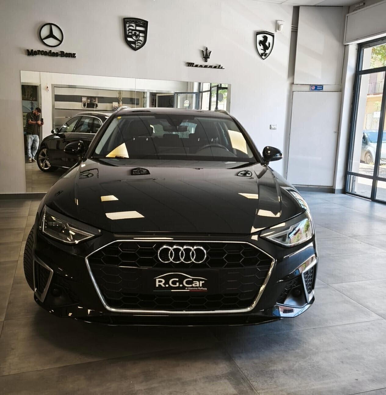 Audi A4 Avant 35 TDI/163 CV S tronic S line