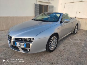 Alfa Romeo Spider 2.2 JTS