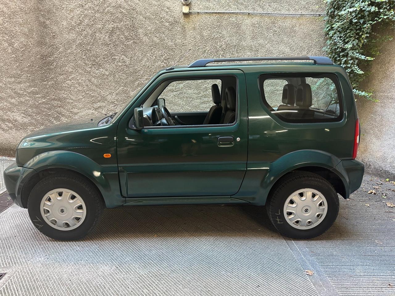 Suzuki Jimny 1.3i 16V cat 4WD JLX Più