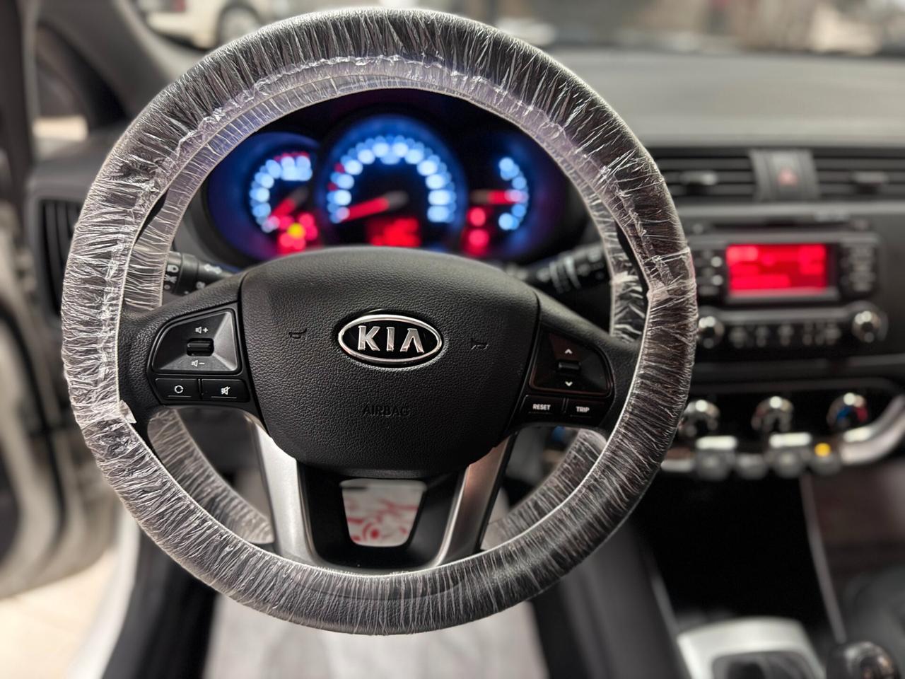 Kia Rio 1.4 CRDi WGT 5p. EX