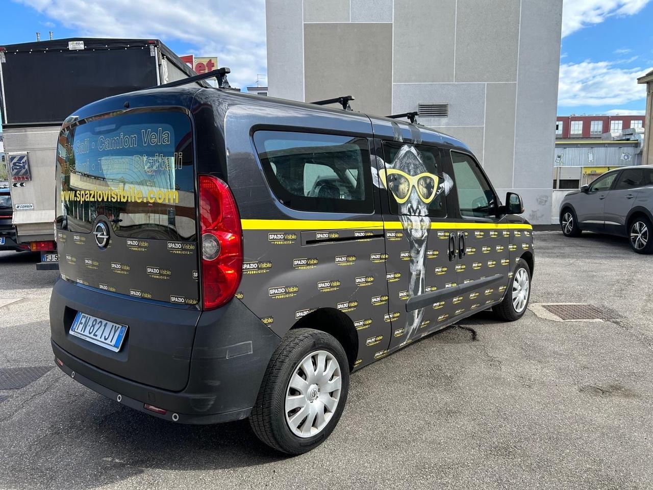 Fiat doblo autocarro 5 posti