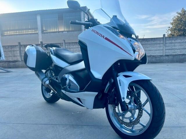 Honda Integra 700 DCT - ABS