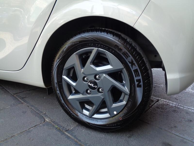 Kia Picanto 1.0 12V 5 porte Urban 6.400 KM 7 anni GARANZIA