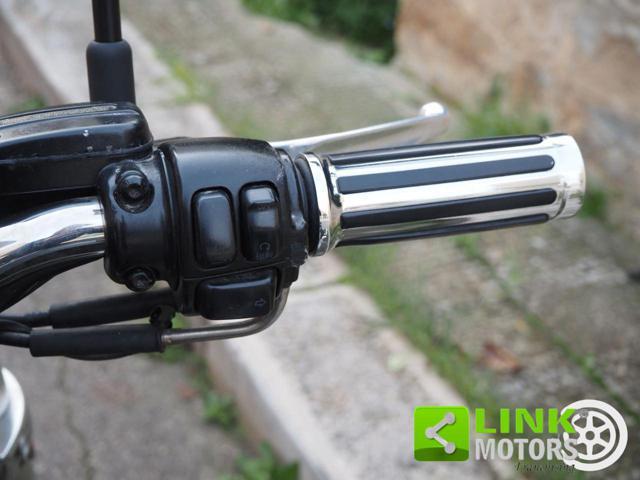 HARLEY-DAVIDSON 1130 V-ROD - VRSCR Street Rod