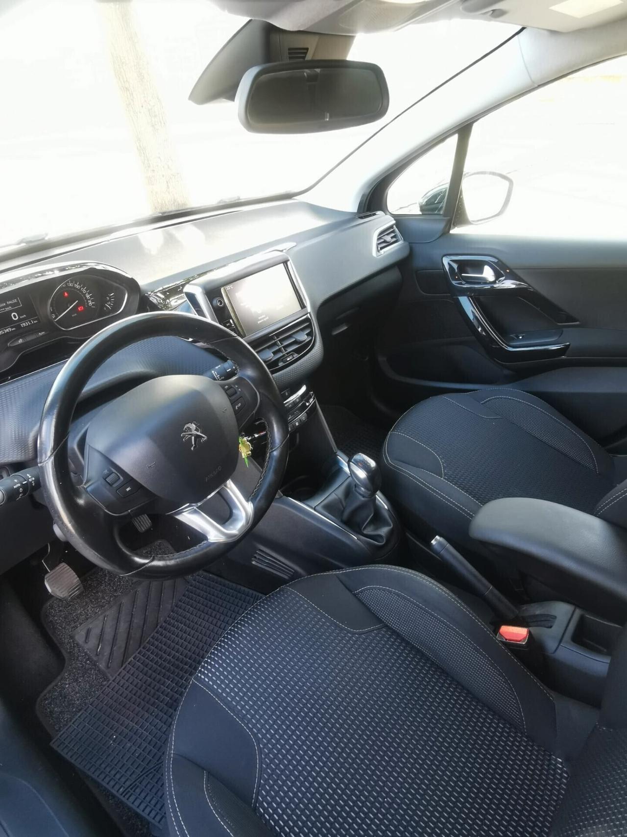 Peugeot 208 BlueHDi 100 5 porte Allure 11/2015