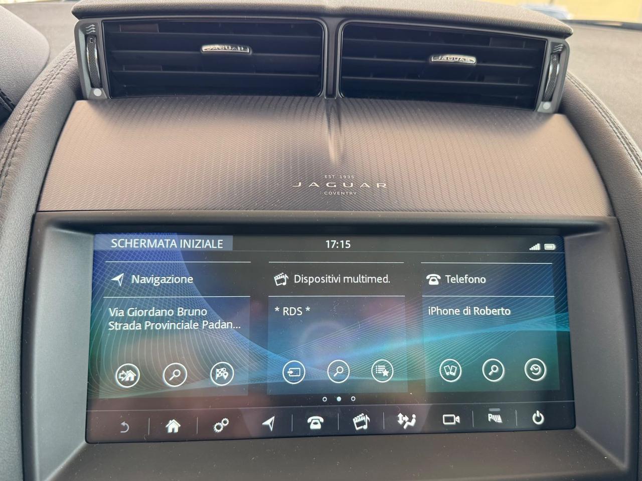 Jaguar F-Pace R-Dynamic Black 2.0 P 300