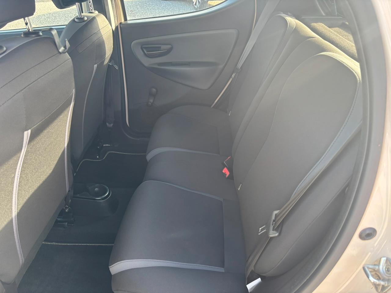 Lancia Ypsilon 1.2 69 CV 5 porte