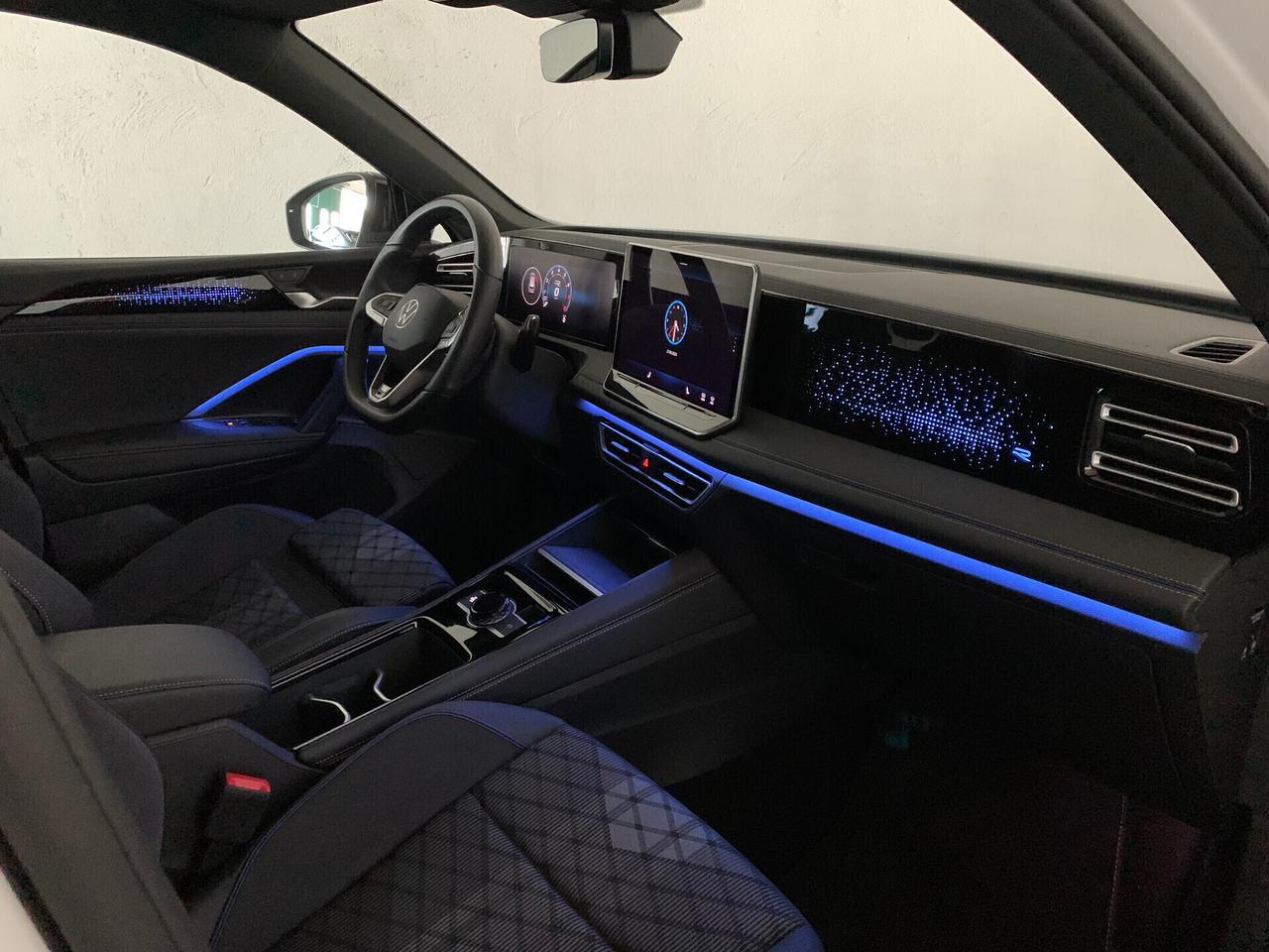 Volkswagen Tiguan R-Line eTSI GARANZIA UFFICIALE 2028