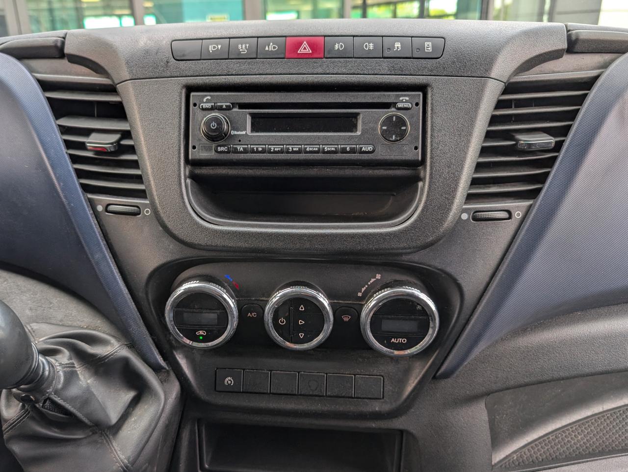 Iveco daily blue power 35C14S 2,3 Blue Power Cassone con Sponda Idraulica
