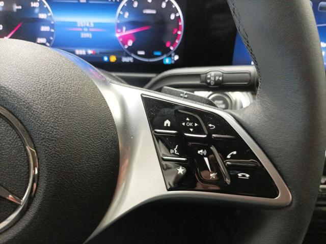 MERCEDES-BENZ GLB 200 Automatic Progressive Advanced