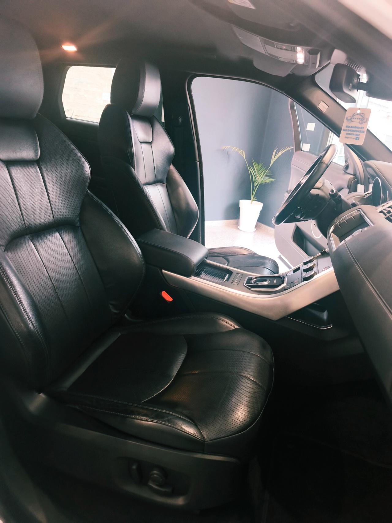 Land Rover Range Evoque 2.0 TD4 150 CV 5p. SE Dynamic