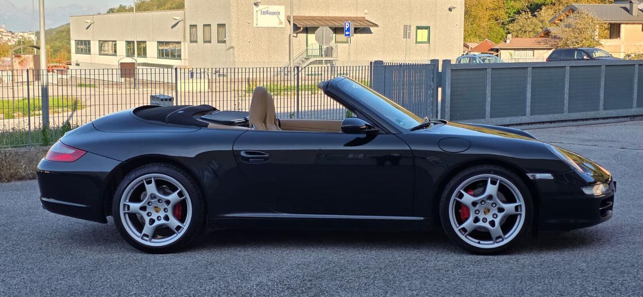 Porsche 911 Carrera Cabriolet