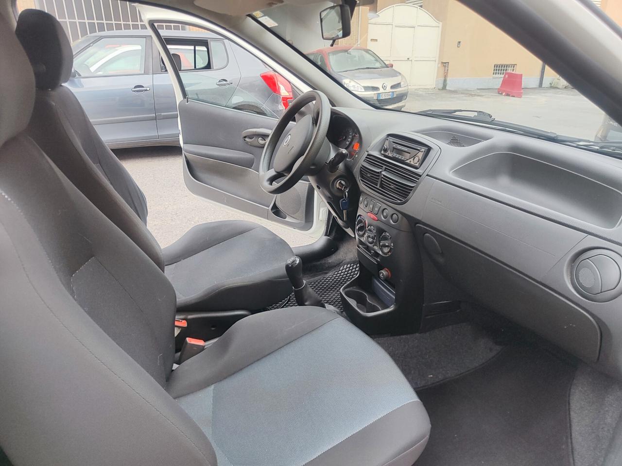 Fiat Punto 1.3 MJT 148.000 KM