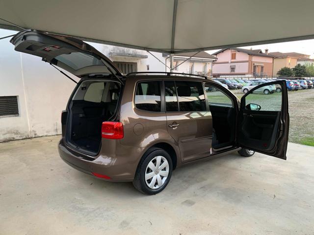 VOLKSWAGEN Touran 1.6 TDI 7 POSTI CAMBIO AUTOMATICO