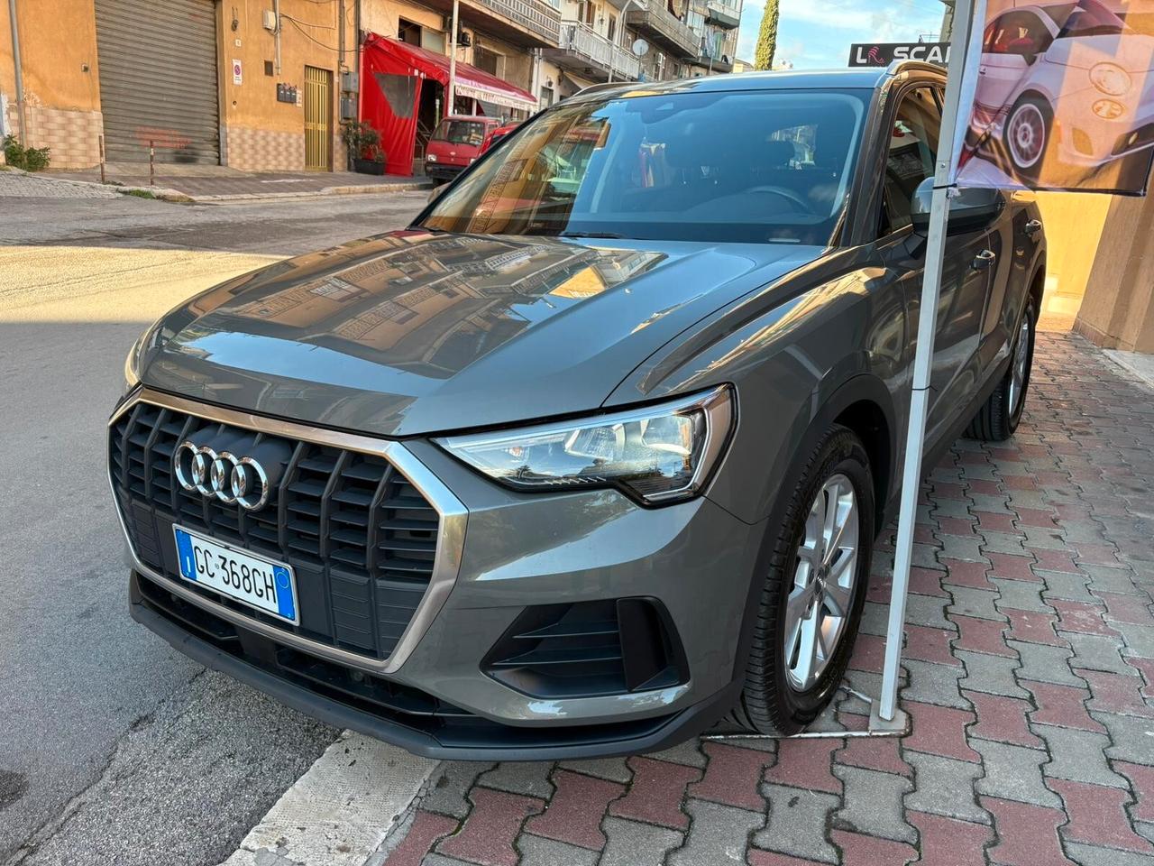 Audi Q3 35 TDI S tronic Business