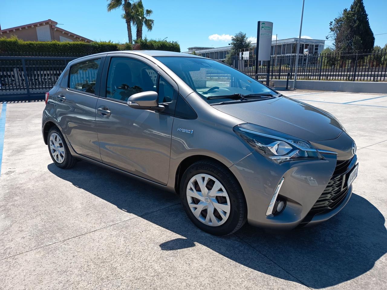 Toyota Yaris 1.5 Hybrid 5 porte Active