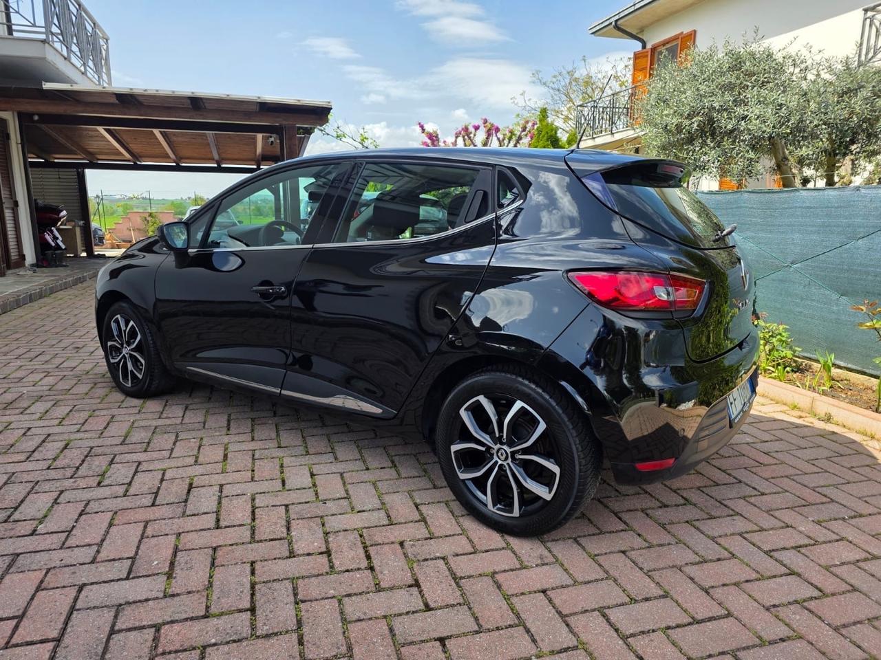 Renault Clio dCi 8V 90CV Start&Stop 5 porte Energy Zen