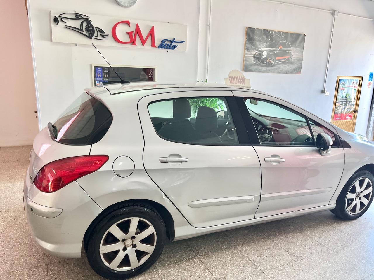 Peugeot 308 1.6 VTi 120CV 5p. Active