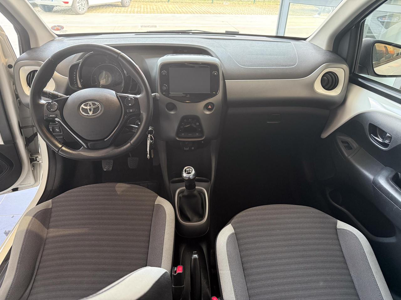 Toyota Aygo 5p 1.0 x-cool 72cv