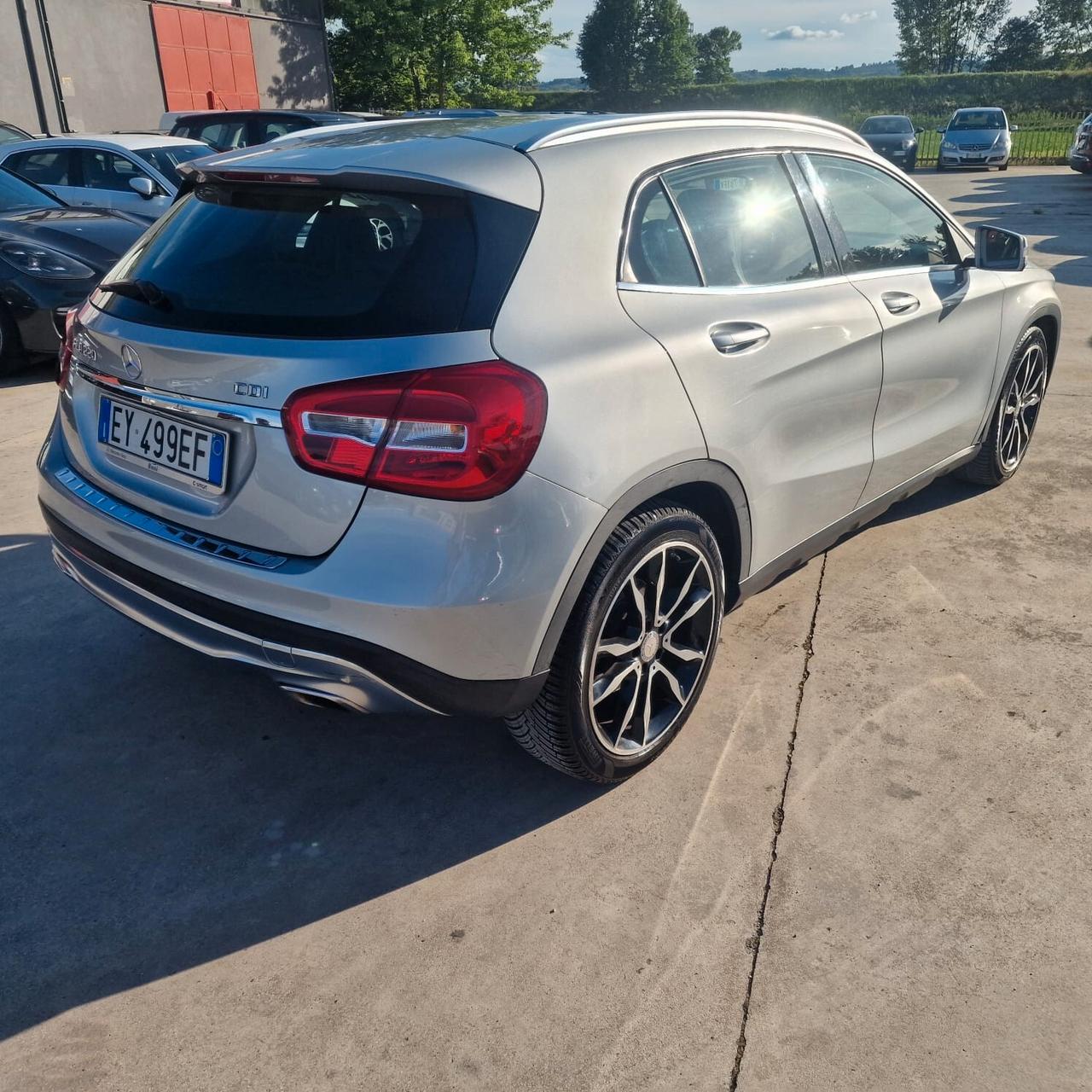Mercedes-benz GLA 220 d Automatic Premium