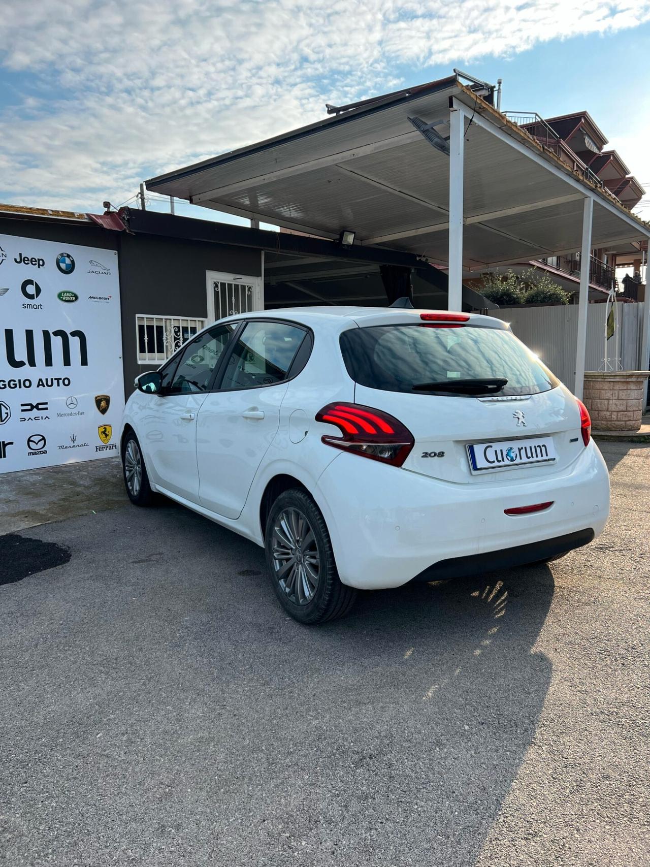 Peugeot 208 BlueHDi 75 5 porte Allure