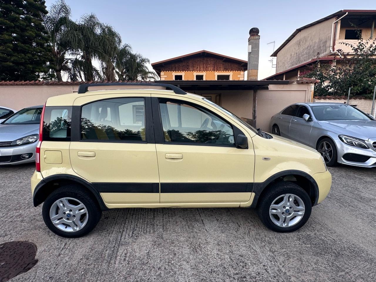 Fiat Panda 1.3 MJT 16V 4x4 Climbing