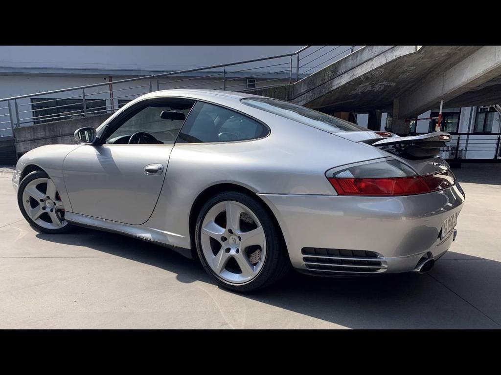 Porsche 911 Coupe 3.6 Carrera 4S