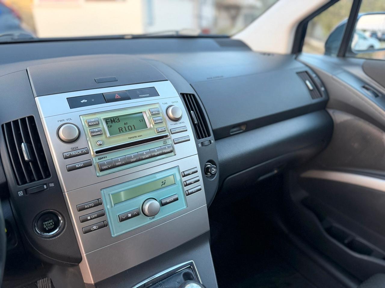 Toyota Corolla 2.0 16V D-4D 5 porte