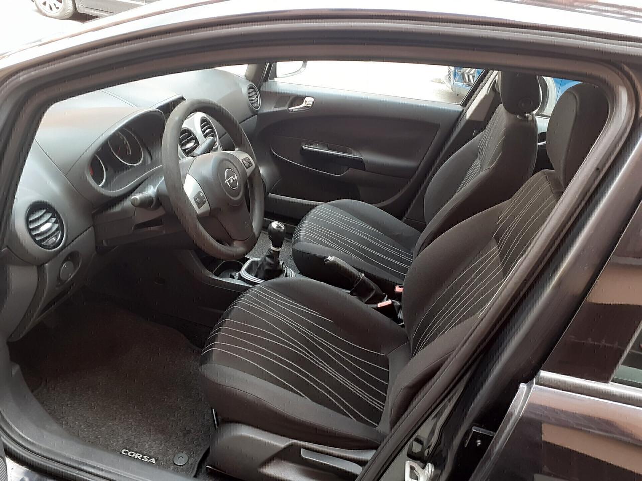 Opel Corsa - Fino a 2 anni di garanzia
