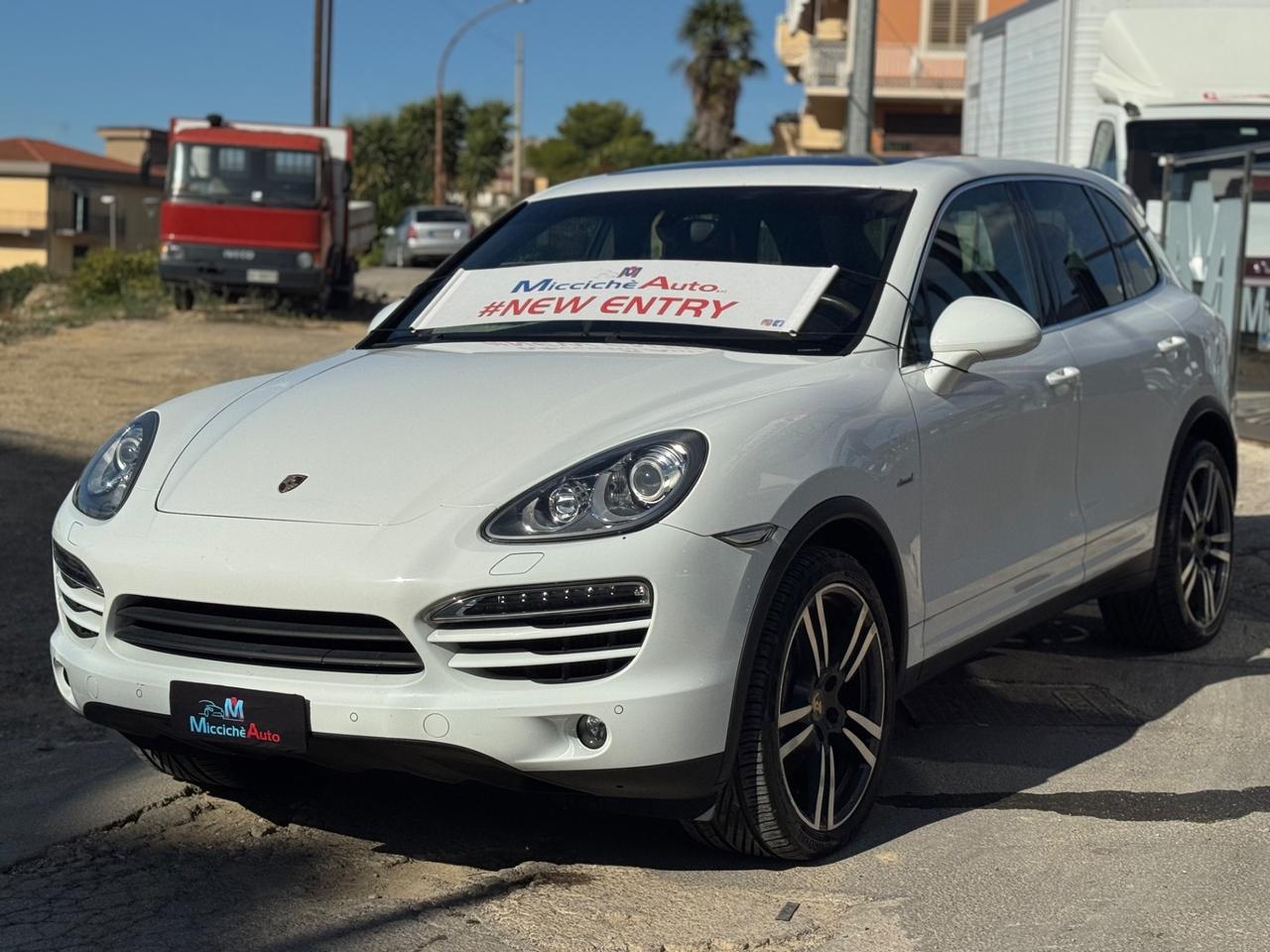 PORSCHE CAYENNE 3.0 D V6 245 CV PLATINUM EDITION FULL TETTO R21