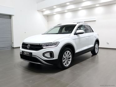VOLKSWAGEN T-Roc 2.0TDI LED PARK ASSIST ACC